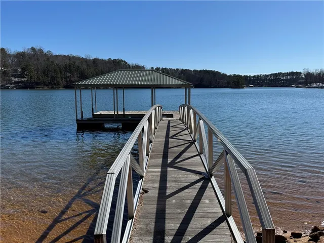 $725,000 | 433 Peninsula Road, West Union, SC 29696