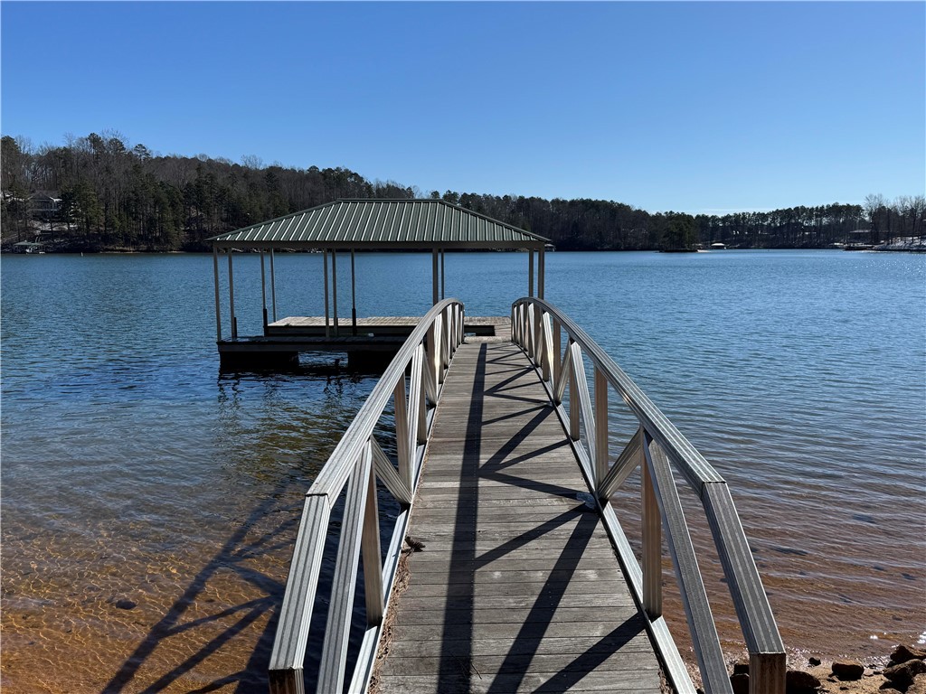 433 Peninsula Road West Union, SC 29696 - Photo 1 of 21