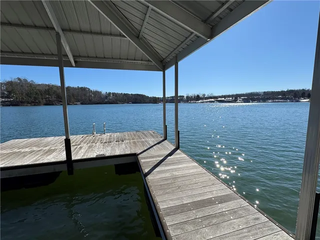 $725,000 | 433 Peninsula Road, West Union, SC 29696