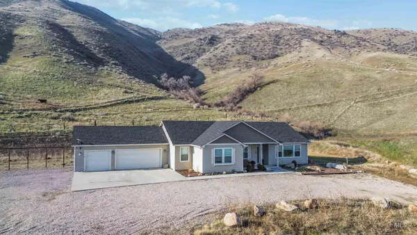 $799,900 | 25 River Ridge, Horseshoe Bend, ID 83629