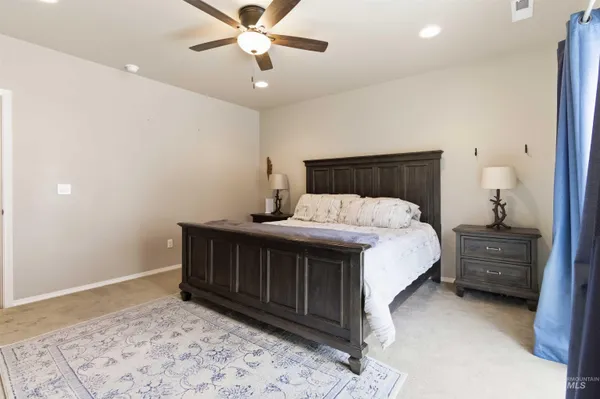 $799,900 | 25 River Ridge, Horseshoe Bend, ID 83629