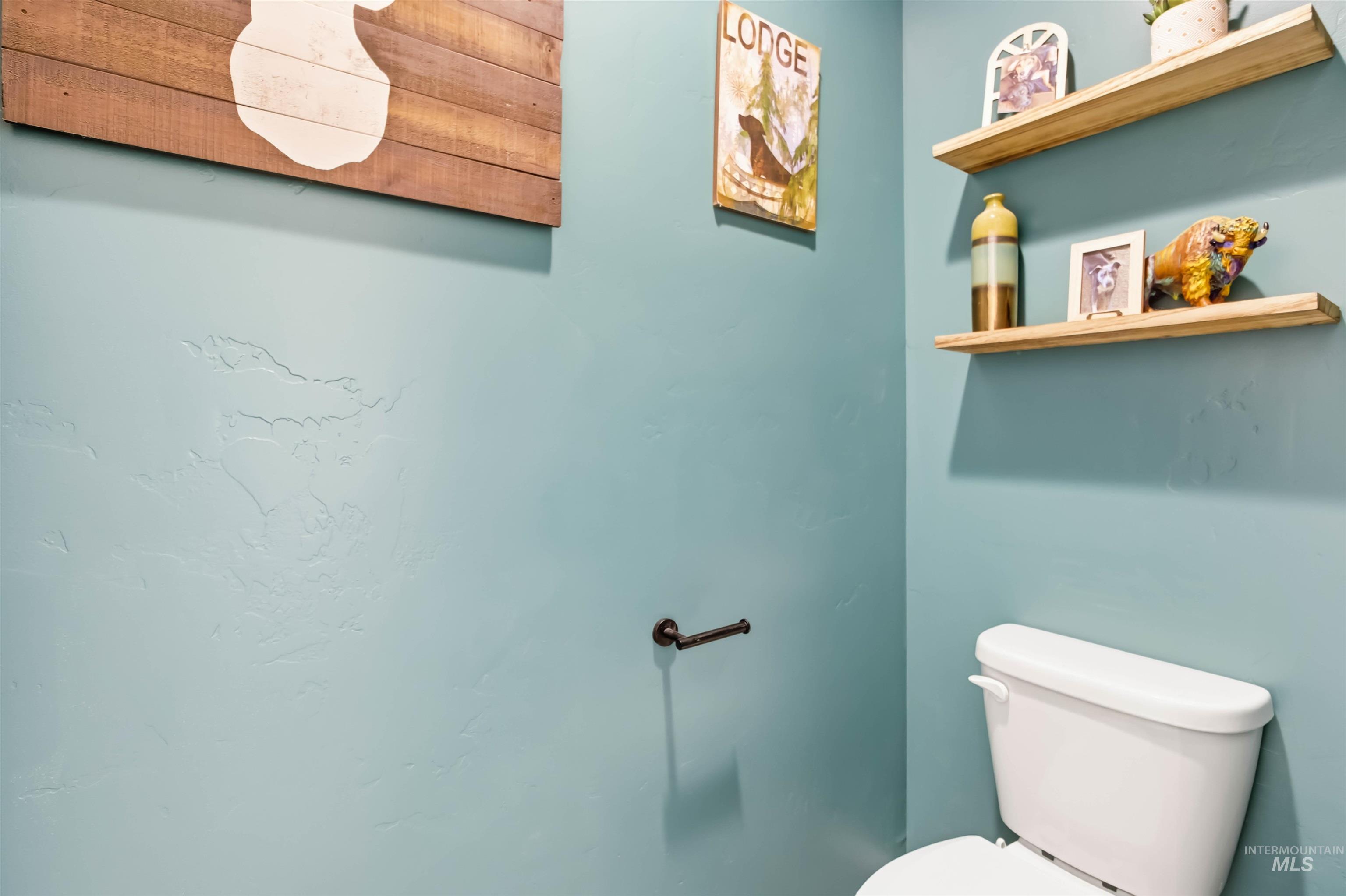 25 River Ridge Horseshoe Bend, ID 83629 - Photo 30 of 50 Bathroom featuring toilet
