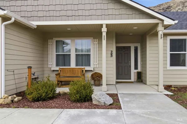 $799,900 | 25 River Ridge, Horseshoe Bend, ID 83629