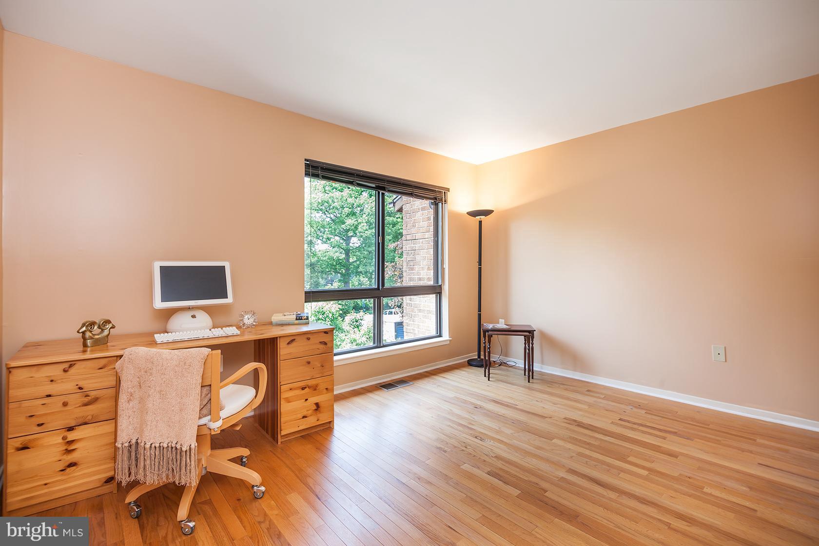 11600 Hunters Green Court Reston, VA 20191 - Photo 7 of 24 Bedroom-or office