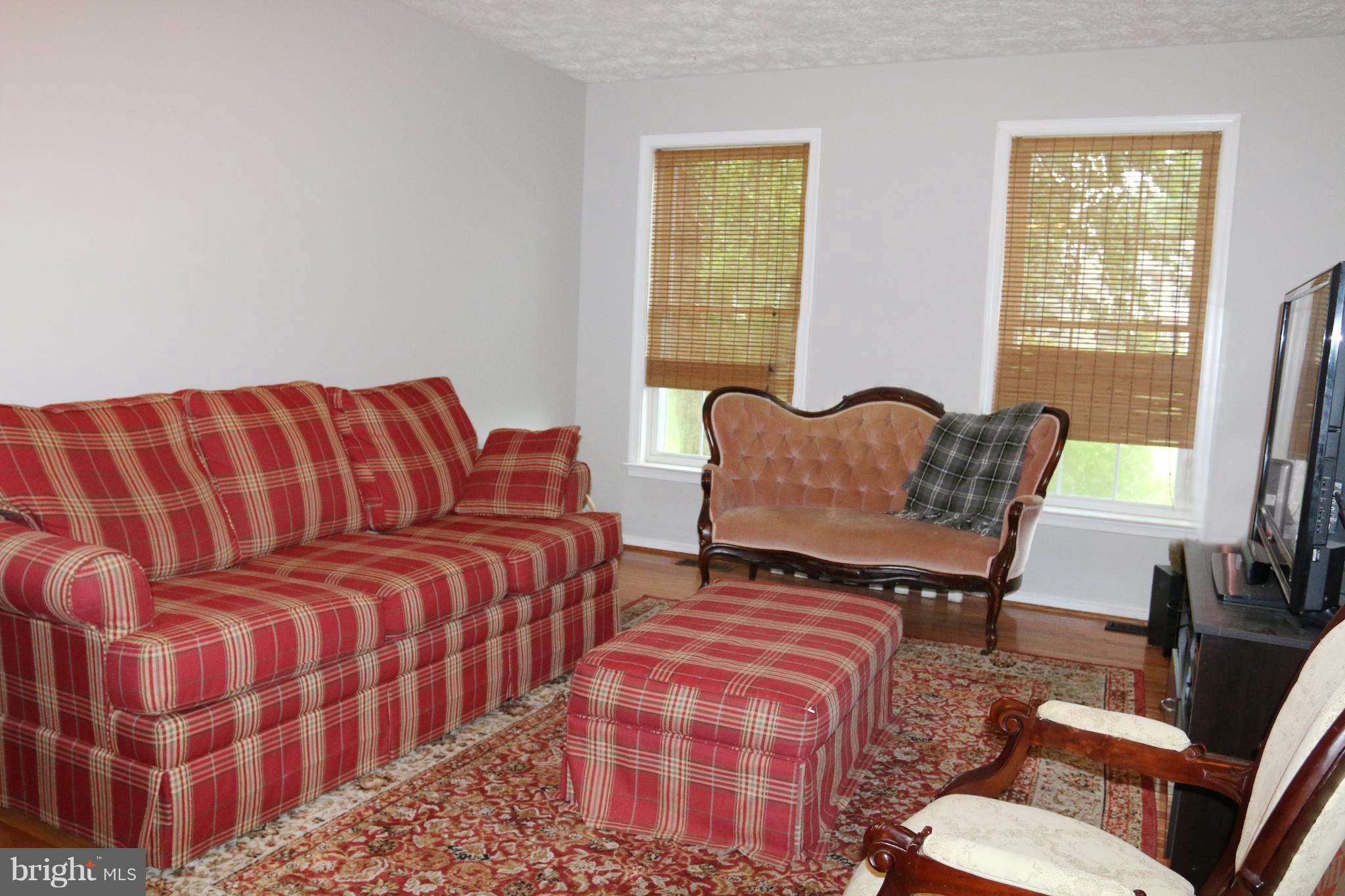 11801 Hunting Ridge Drive Fredericksburg, VA 22407 - Photo 11 of 30 Family Room