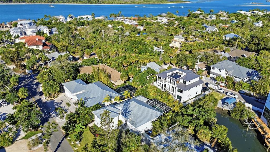 3919 Roberts Point Road Sarasota, FL 34242 - Photo 45 of 47 Gallery Image 45