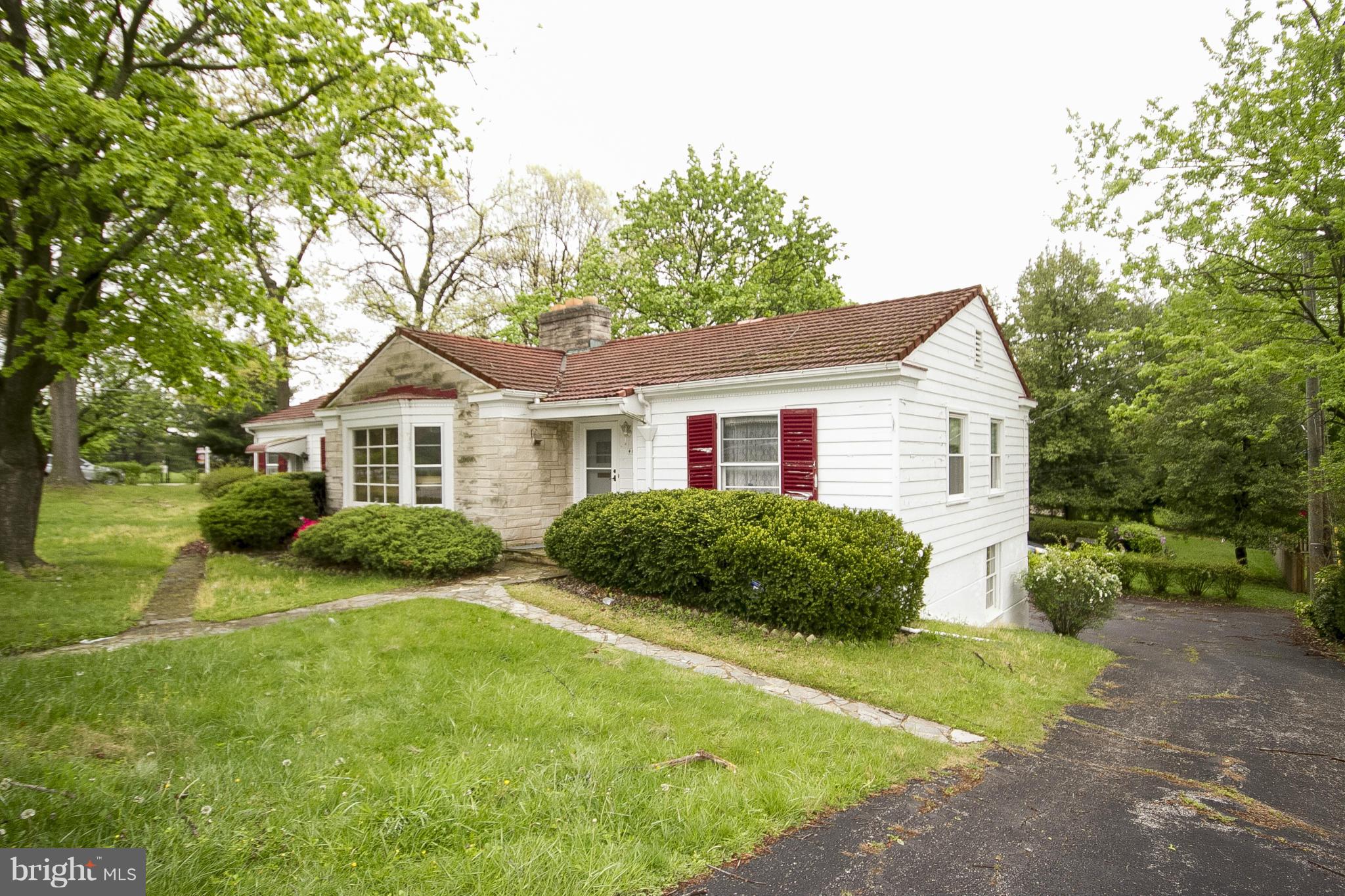 417 Aigburth Road Baltimore, MD 21286 - Photo 2 of 24 Exterior Front and Side - Driveway
