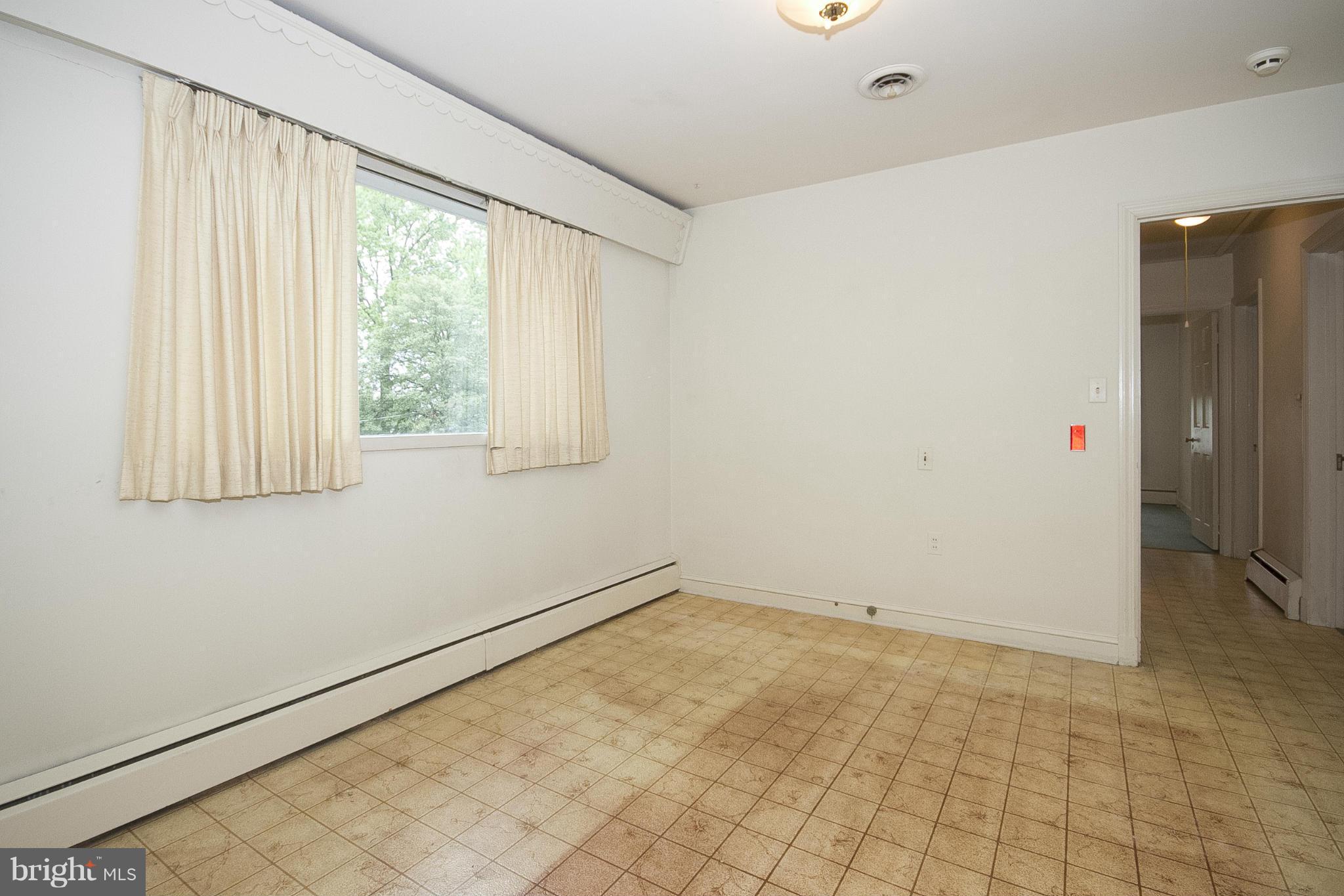 417 Aigburth Road Baltimore, MD 21286 - Photo 17 of 24 Bedroom #3 or small family room