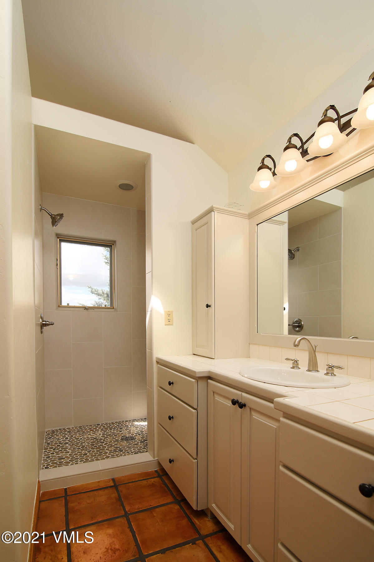 4495 Wildridge Road West, Unit WEST Avon, CO 81620 - Photo 10 of 23 Primary Bathroom