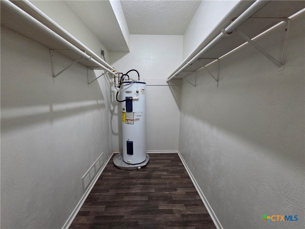 1802 Azalea Drive Temple, TX 76502 - Photo 19 of 21 a view of entryway