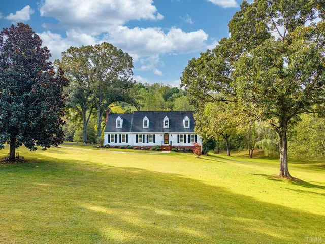 $575,900 | 327 Hans Hill Drive, Madison Heights, VA 24572