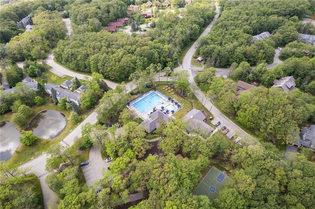 2010 South Ridge Terrace Hidden Valley, PA 15502 - Photo 27 of 33