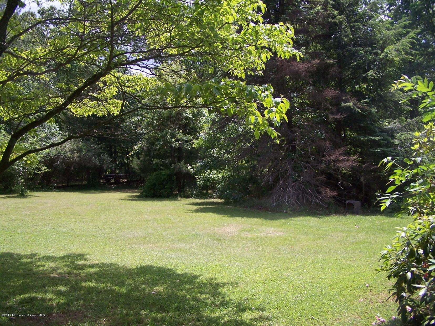514 Frank Applegate Road Jackson, NJ 08527 - Photo 4 of 8 001