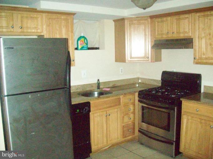 4732 Benning Road Southeast, Unit A102 Washington, DC 20019 - Photo 2 of 2 Kitchen