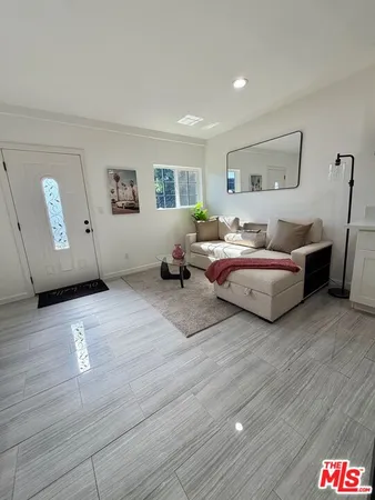 $3,600 | 602 North Maple Drive, Unit 1/2 ADU, Beverly Hills, CA 90210