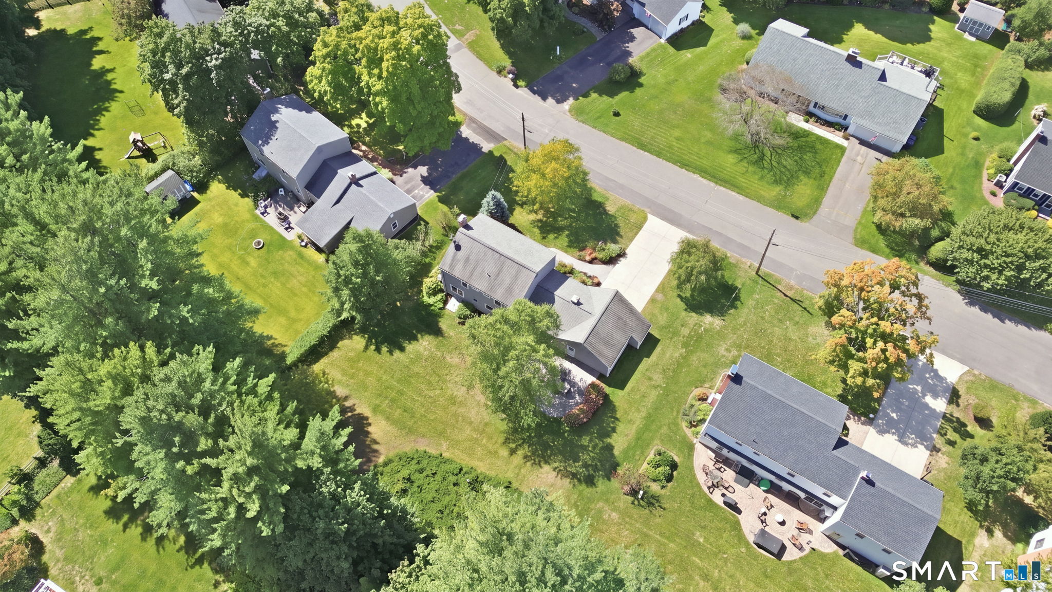 6 Cornfield Road Simsbury, CT 06070 - Photo 34 of 40 Gallery Image 34