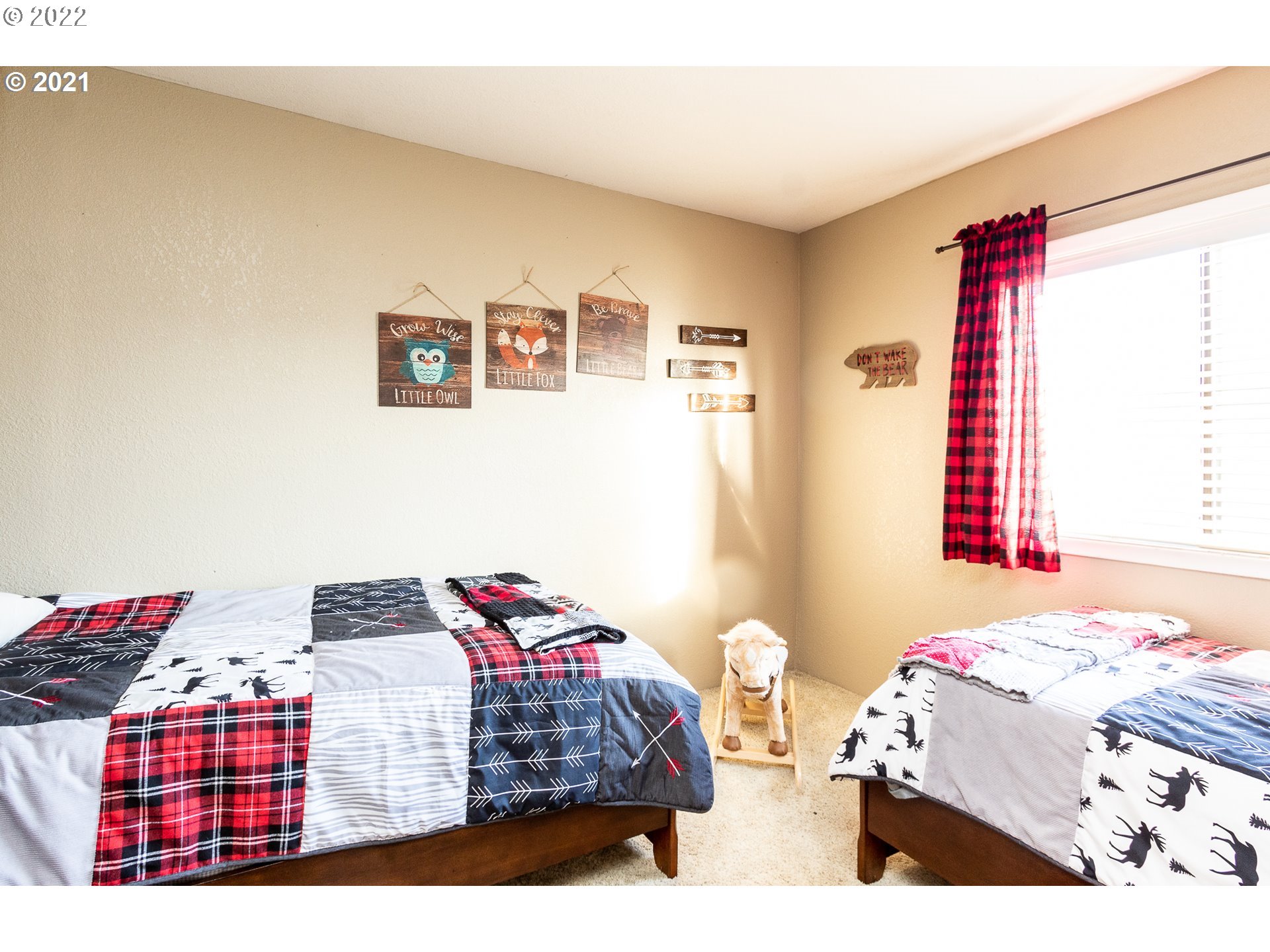 355 South Calapooia Street Sutherlin, OR 97479 - Photo 21 of 32 Bedroom