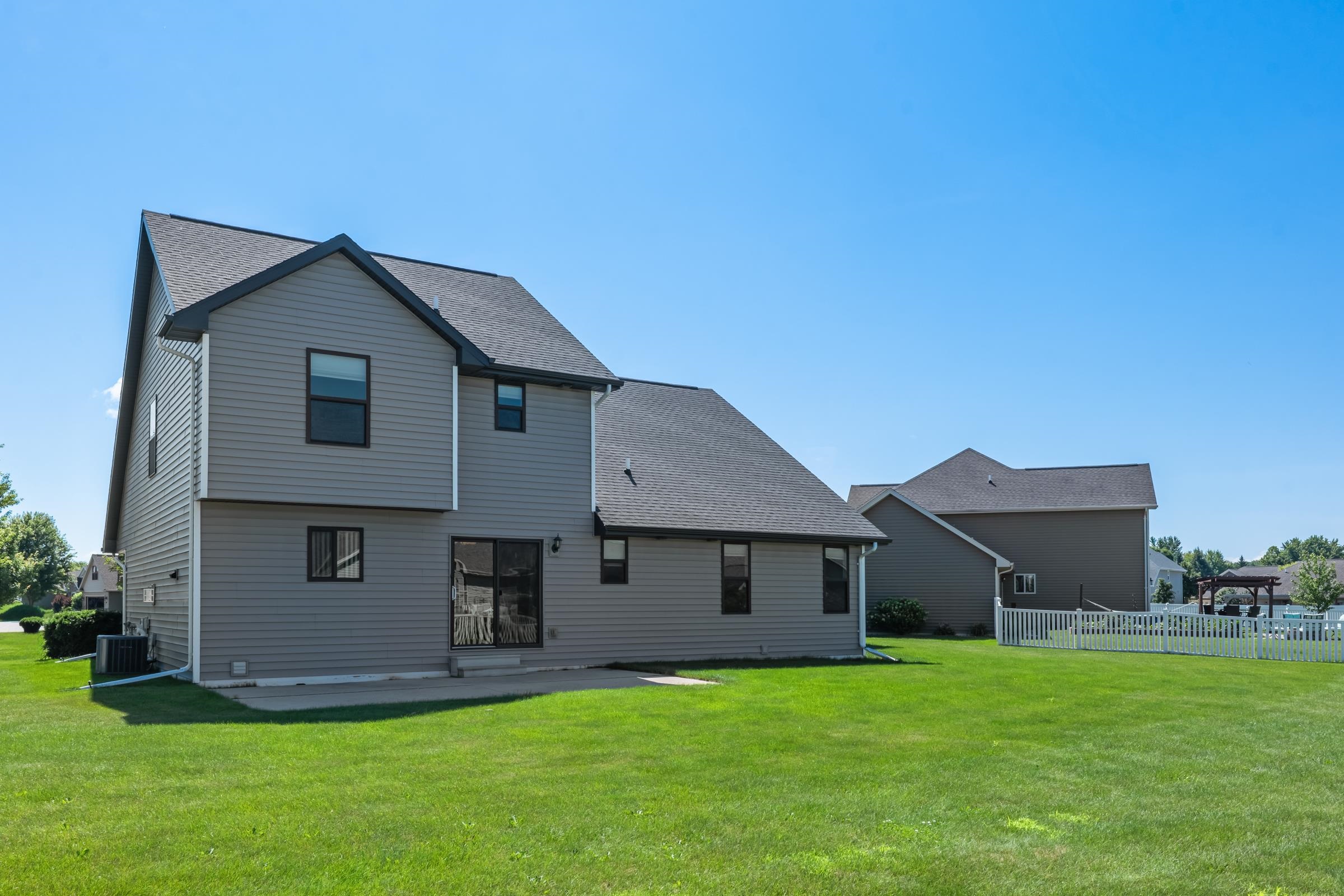 600 Castlestone Court Oneida, WI 54155 - Photo 49 of 72