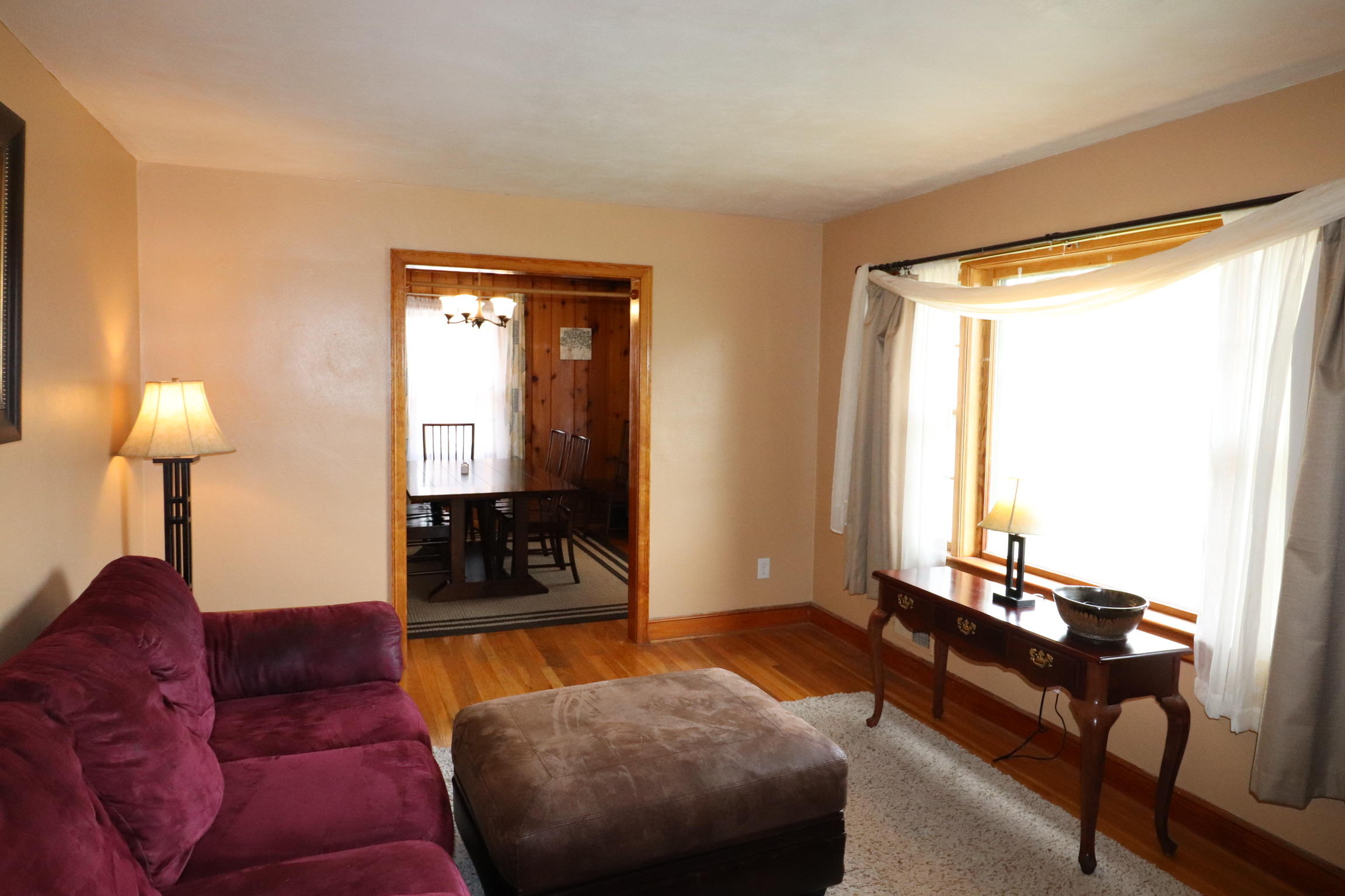 5108 Hazelridge Road Northwest Roanoke, VA 24012 - Photo 4 of 24 a living room with furniture and a lamp