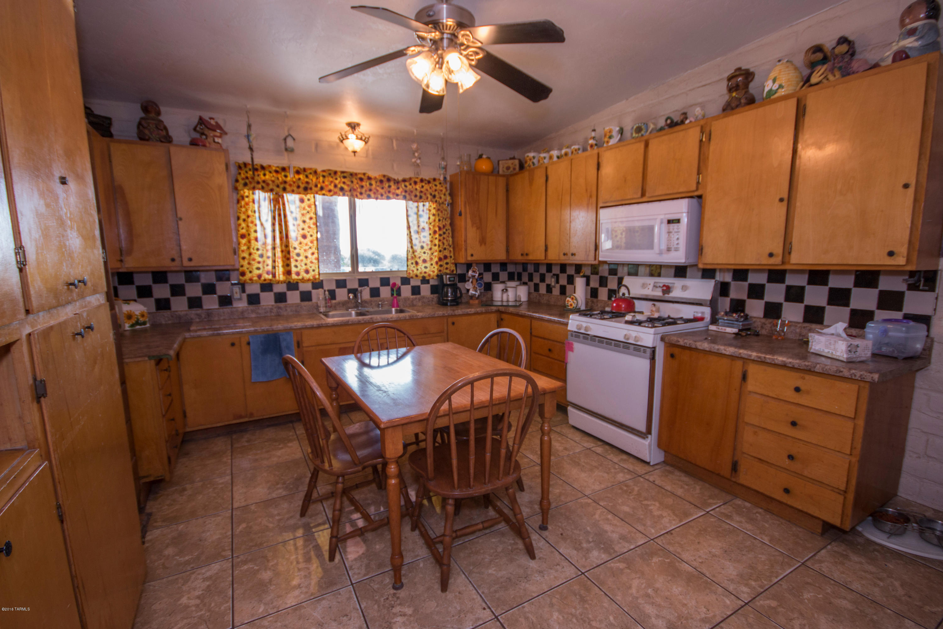 3050 West Bilby Road Tucson, AZ 85746 - Photo 7 of 14 Gallery Image 7