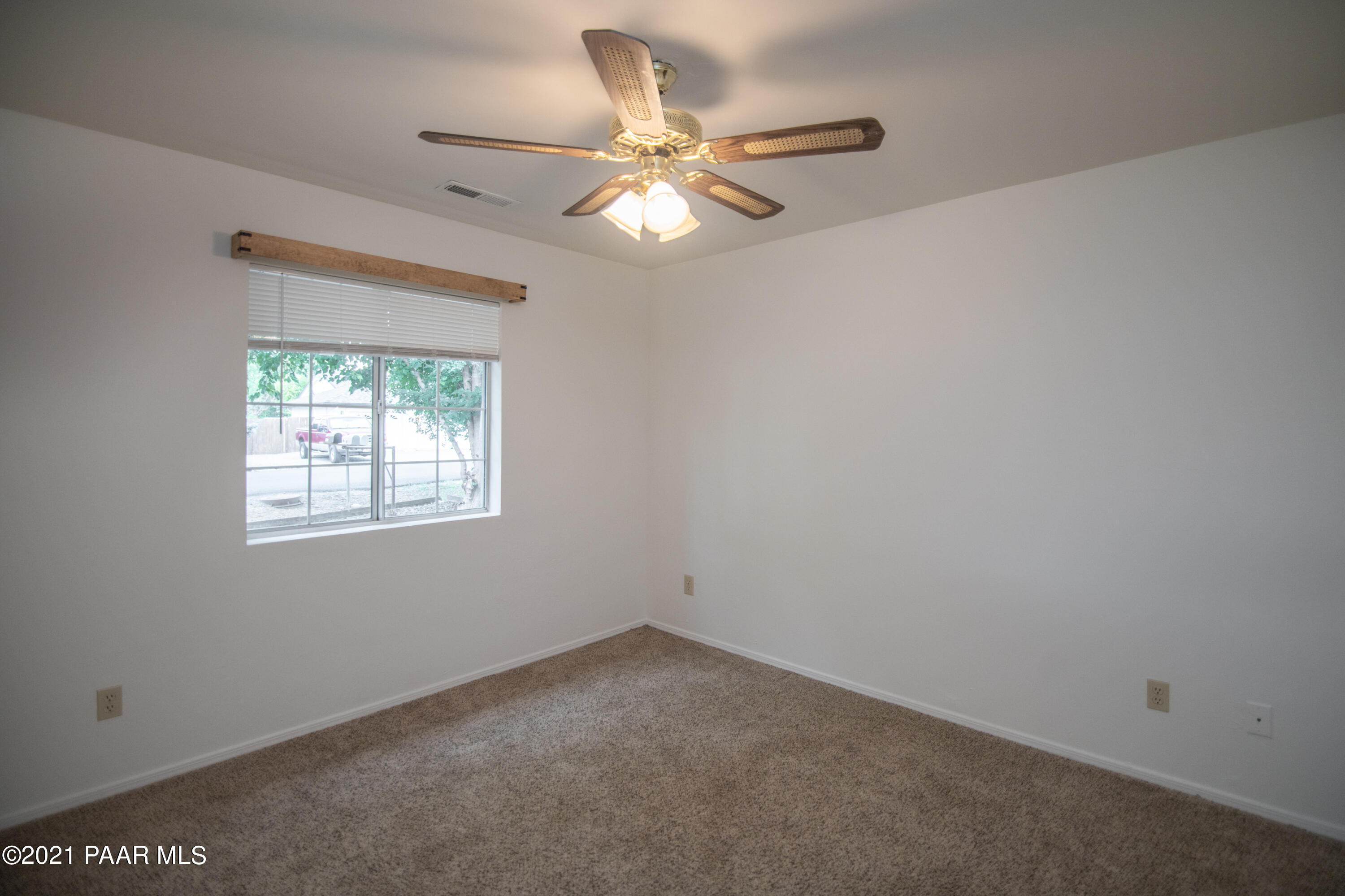 5640 North Long Rifle Road Prescott Valley, AZ 86314 - Photo 17 of 31 DSC_3577