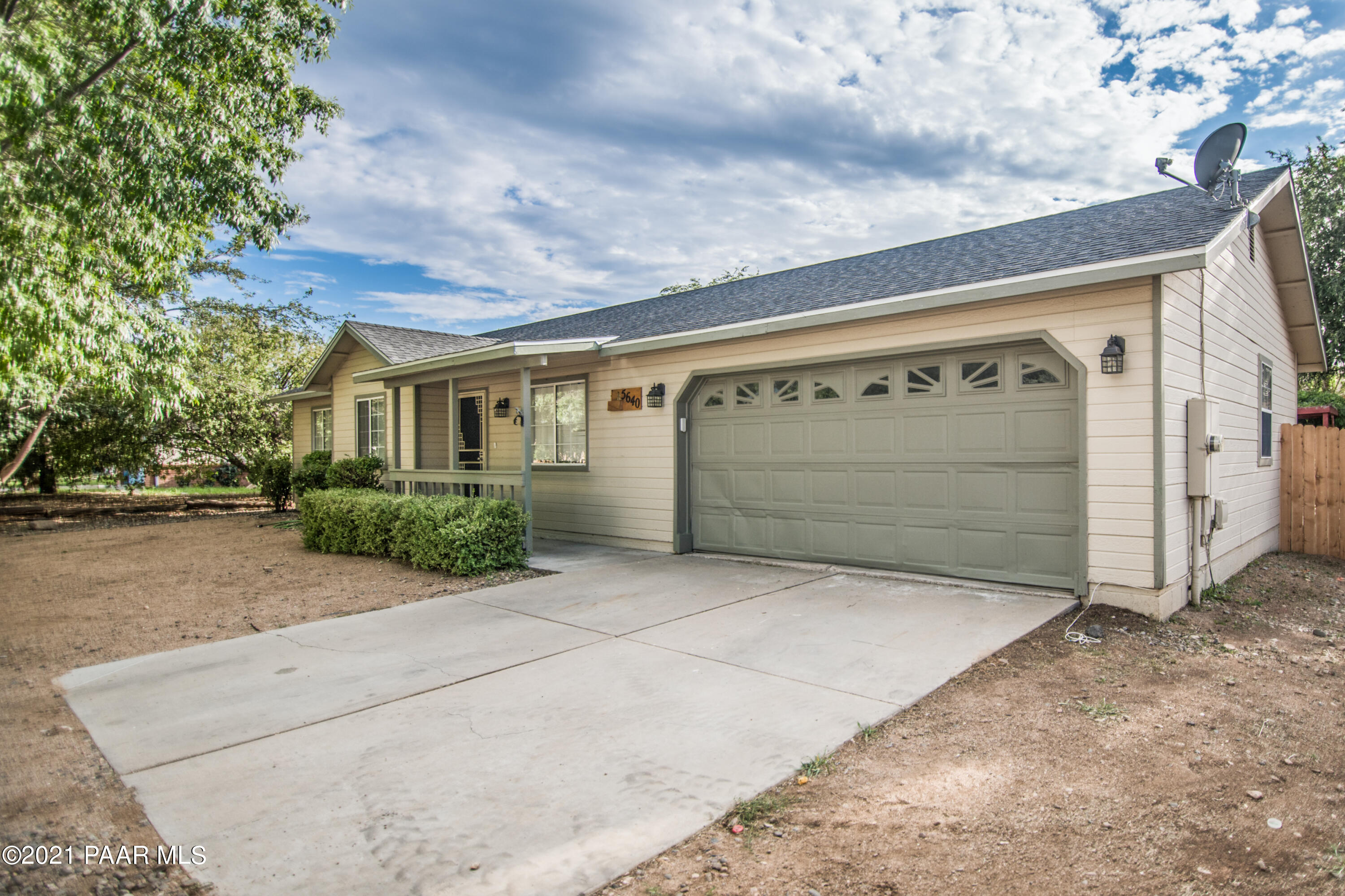 5640 North Long Rifle Road Prescott Valley, AZ 86314 - Photo 2 of 31 DSC_3520