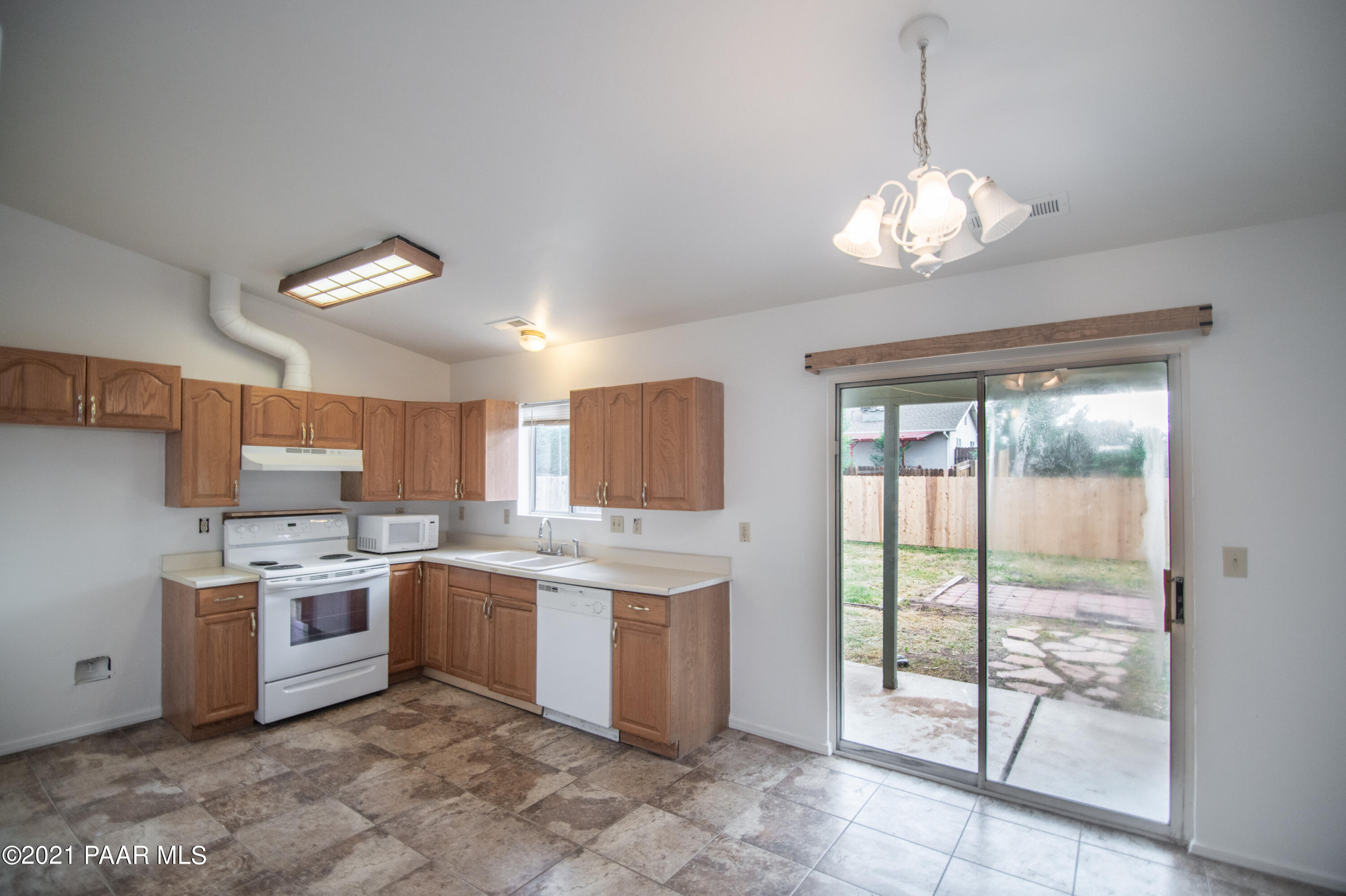 5640 North Long Rifle Road Prescott Valley, AZ 86314 - Photo 6 of 31 DSC_3579