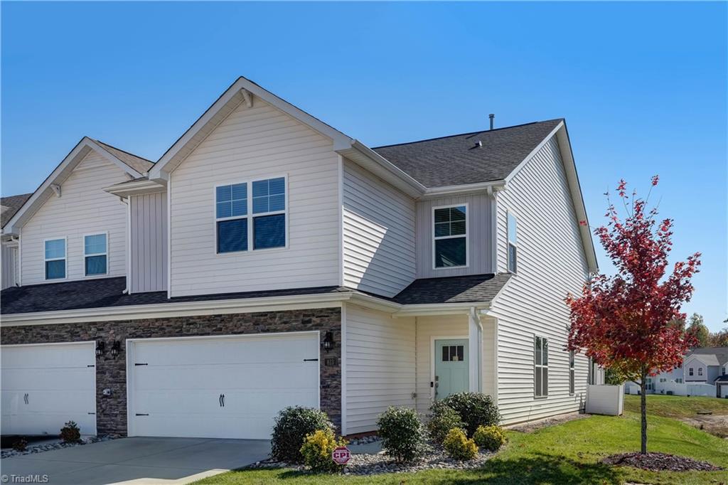 813 Riley Lane Greensboro, NC 27455 - Photo 1 of 20 Gallery Image 1