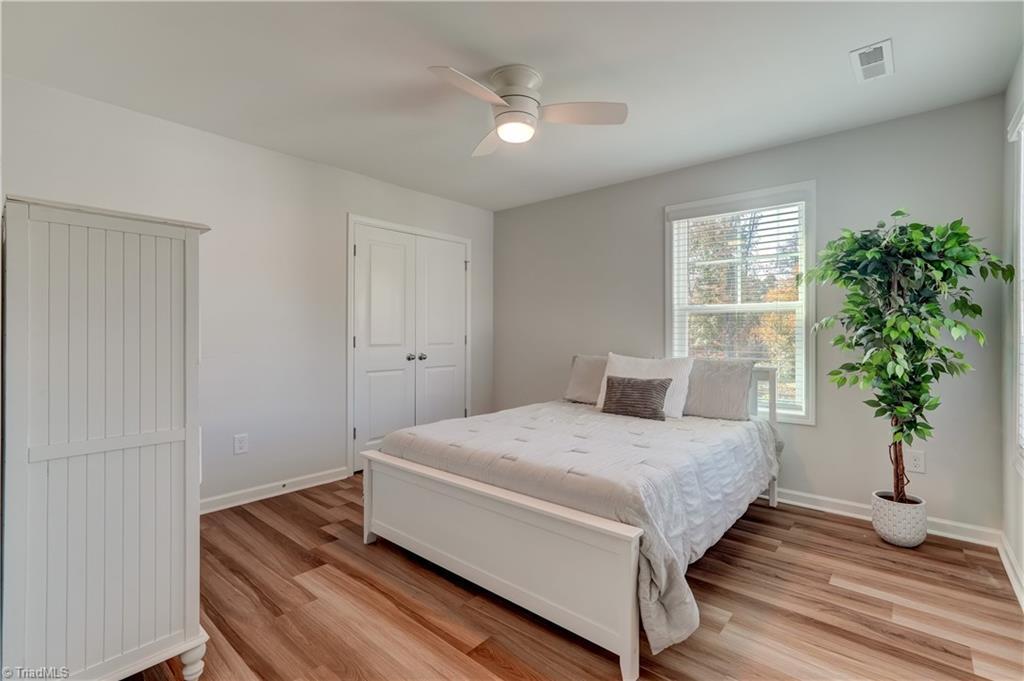 813 Riley Lane Greensboro, NC 27455 - Photo 13 of 20 Gallery Image 13