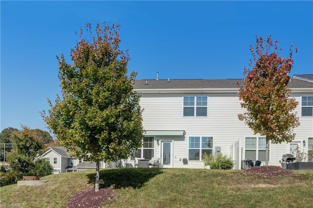 813 Riley Lane Greensboro, NC 27455 - Photo 16 of 20 Gallery Image 16