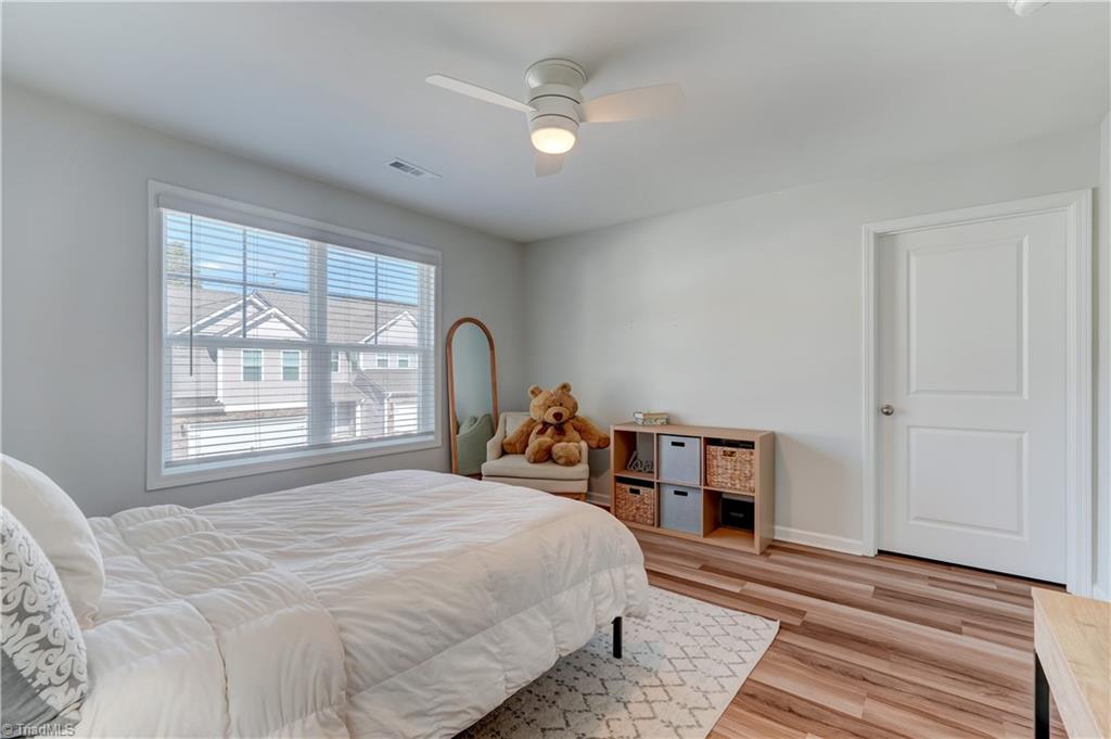 813 Riley Lane Greensboro, NC 27455 - Photo 17 of 20 Gallery Image 17