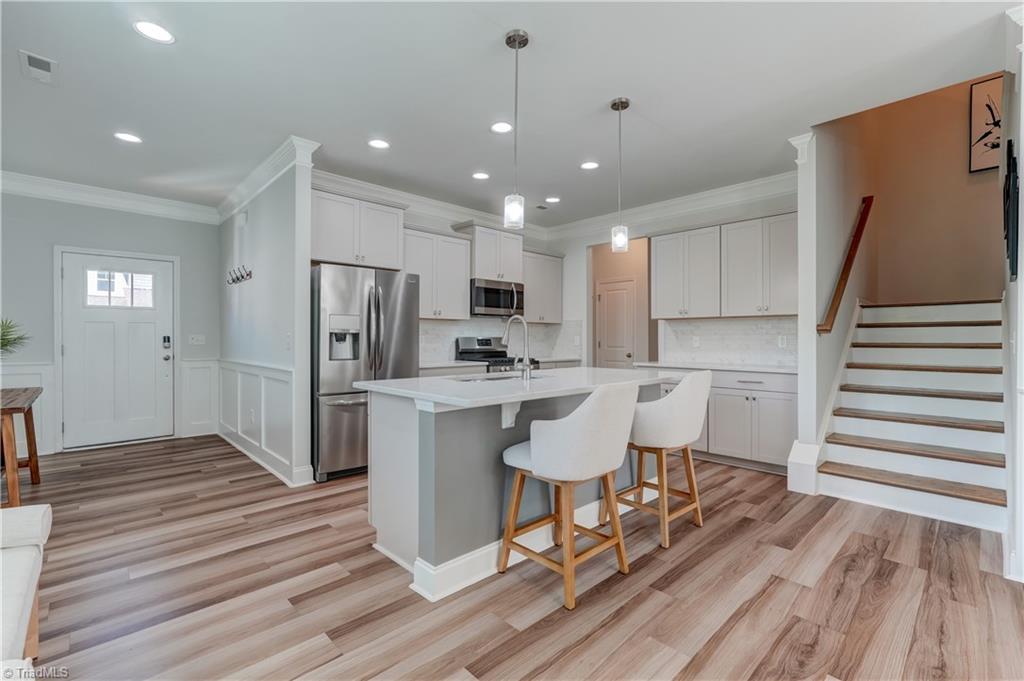 813 Riley Lane Greensboro, NC 27455 - Photo 2 of 20 Gallery Image 2