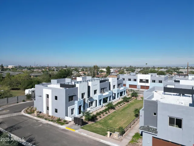 $2,250 | 733 East Commonwealth Avenue, Unit 8, Chandler, AZ 85225