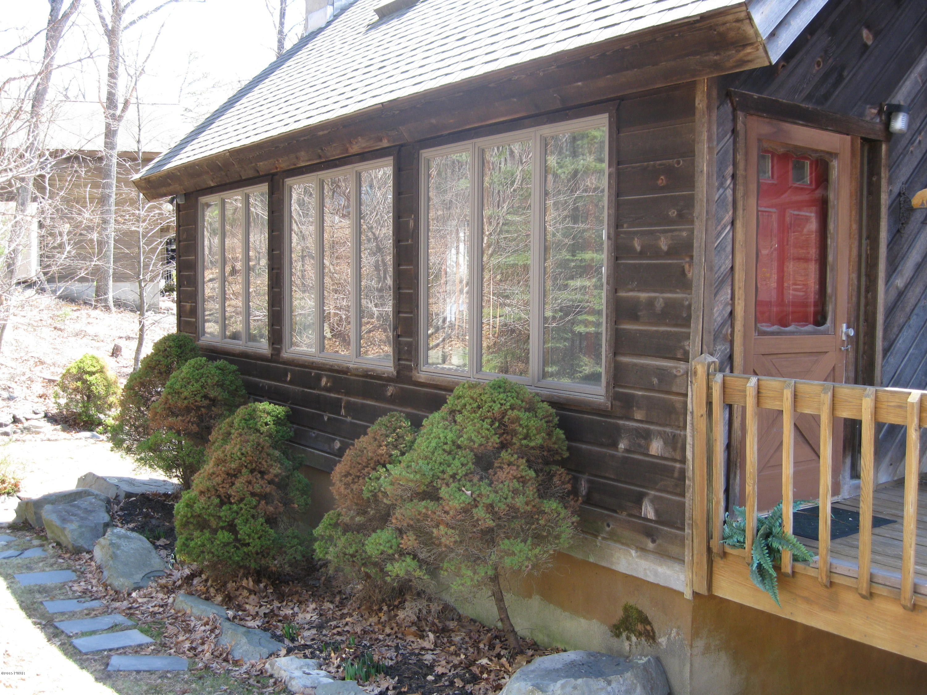 462 Log Tavern Road Milford, PA 18337 - Photo 4 of 37 Gallery Image 4