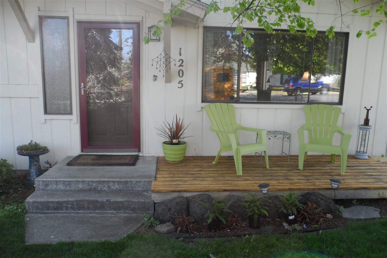 1205 North University Road Spokane, WA 99206 - Photo 2 of 13