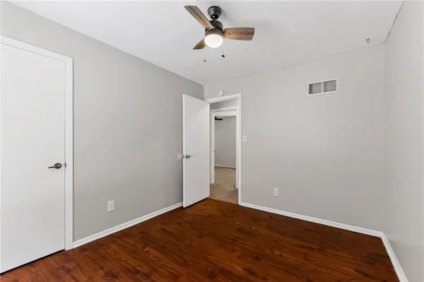 $1,995 | 508 Northeast Shiloh Circle, Blue Springs, MO 64014