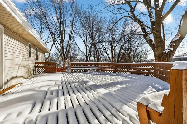 $1,995 | 508 Northeast Shiloh Circle, Blue Springs, MO 64014