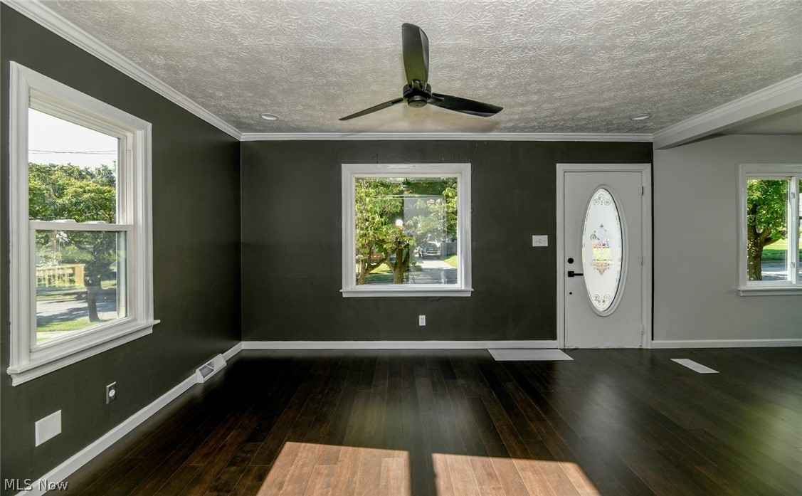 679 Ina Avenue Akron, OH 44306 - Photo 13 of 35 Gallery Image 13