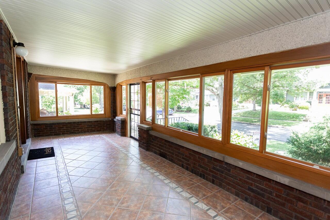 83 Arden Road Columbus, OH 43214 - Photo 12 of 47 83 Arden BE7A8727 LR
