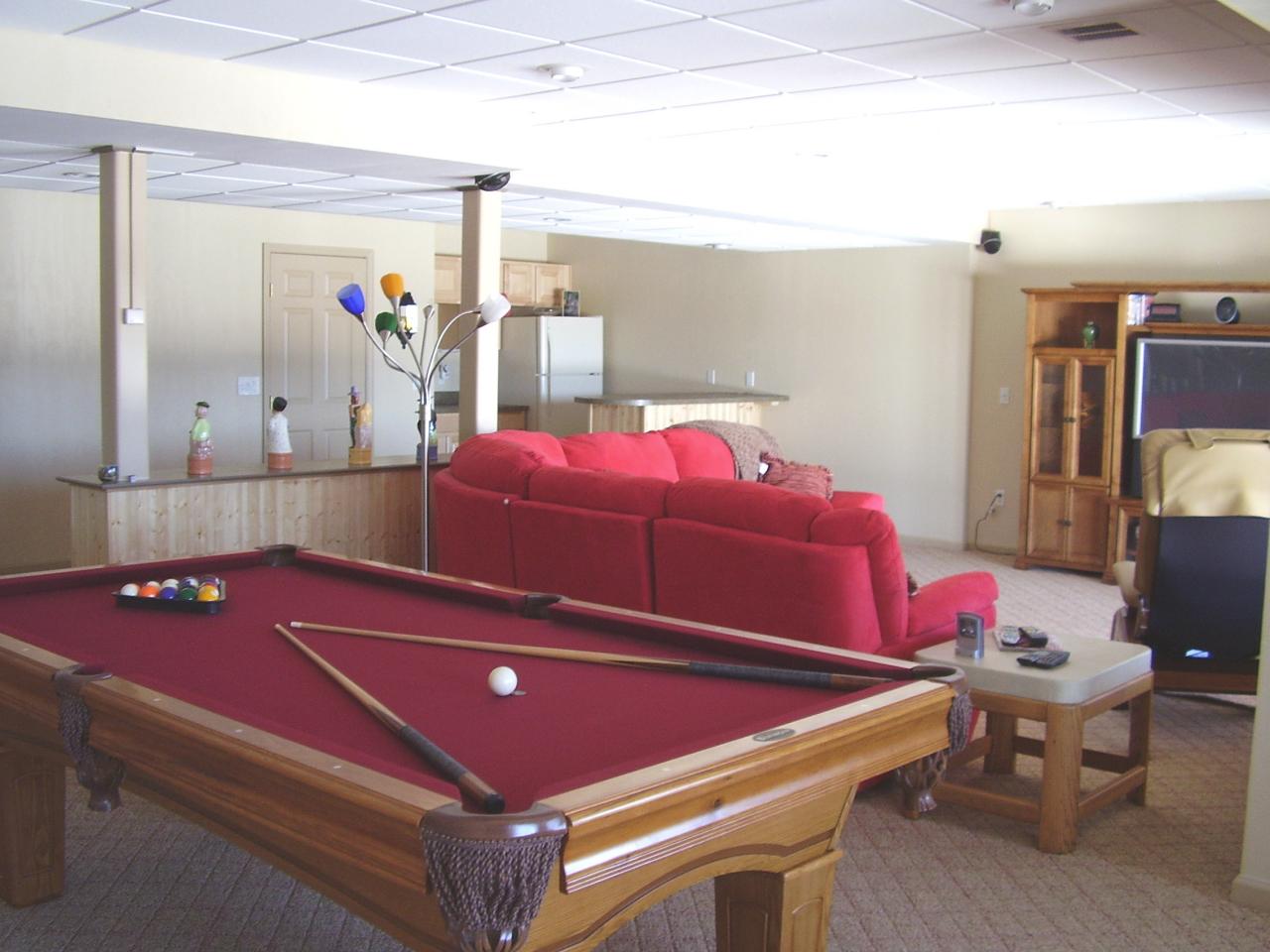 17 Kettle Ridge Drive Stroudsburg, PA 18360 - Photo 15 of 16 family room three
