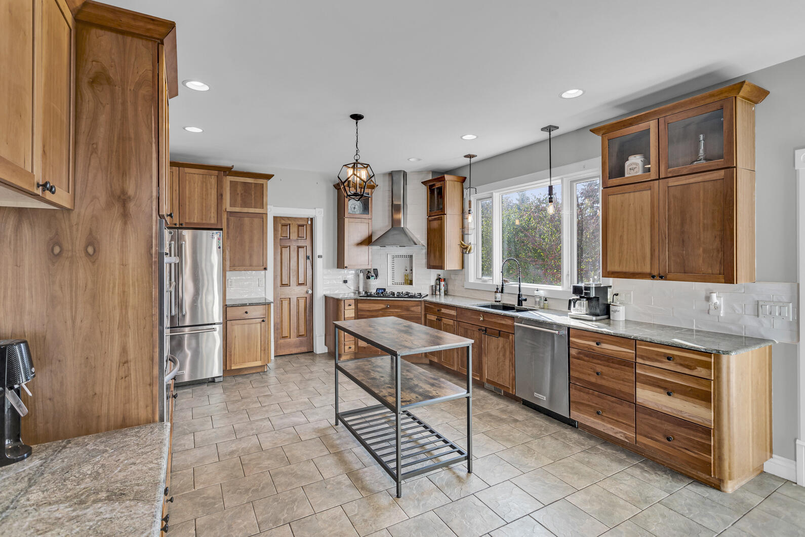 10395 Boyce Road Chelsea, MI 48118 - Photo 4 of 79 0N0A1772