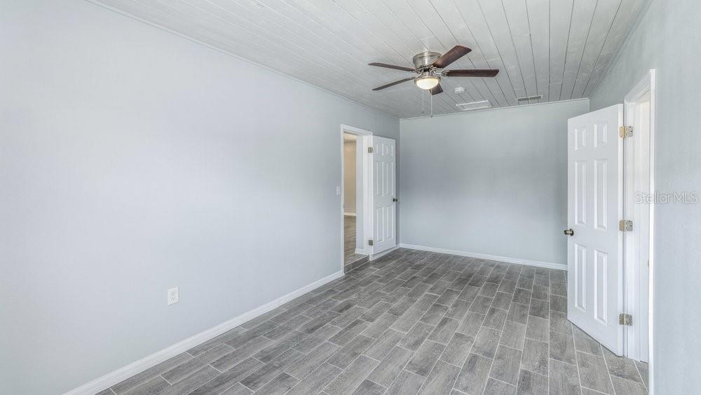 1406 Queensway Road Orlando, FL 32808 - Photo 14 of 31 Gallery Image 14
