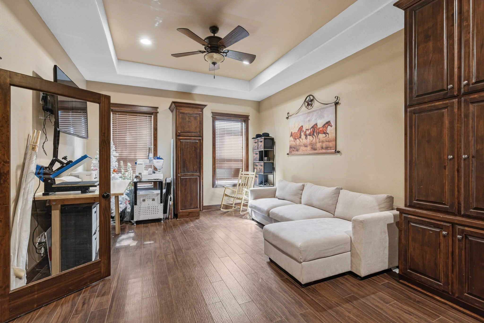 4999 Pin Oak Road Franklin, TX 77856 - Photo 18 of 47 a living room with furniture and a flat screen tv