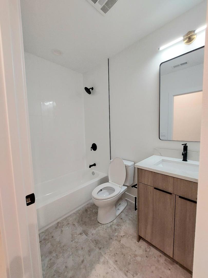 4625 South Michigan Avenue, Unit 1 Chicago, IL 60653 - Photo 12 of 21