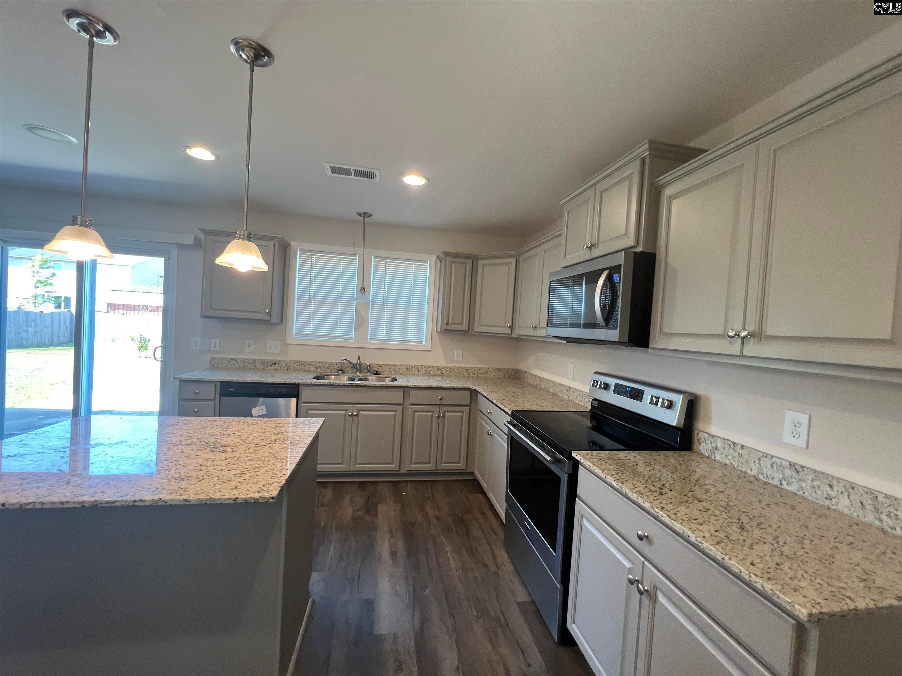 33 Ridge Cir Drive Camden, SC 29020 - Photo 4 of 20 Gallery Image 4