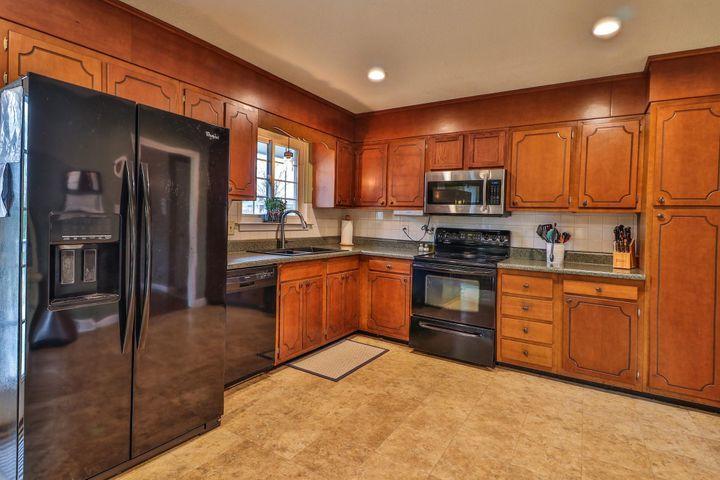 804 Coventry Road Knoxville, TN 37923 - Photo 12 of 26 Kitchen