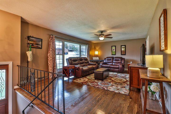 804 Coventry Road Knoxville, TN 37923 - Photo 5 of 26 Split Foyer