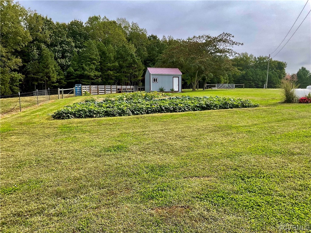 344 Old Mansion Road Victoria, VA 23974 - Photo 43 of 47 a view of a house with a big yard