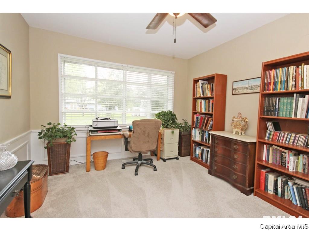 120 Greencastle Circle Springfield, IL 62712 - Photo 24 of 34 Gallery Image 24