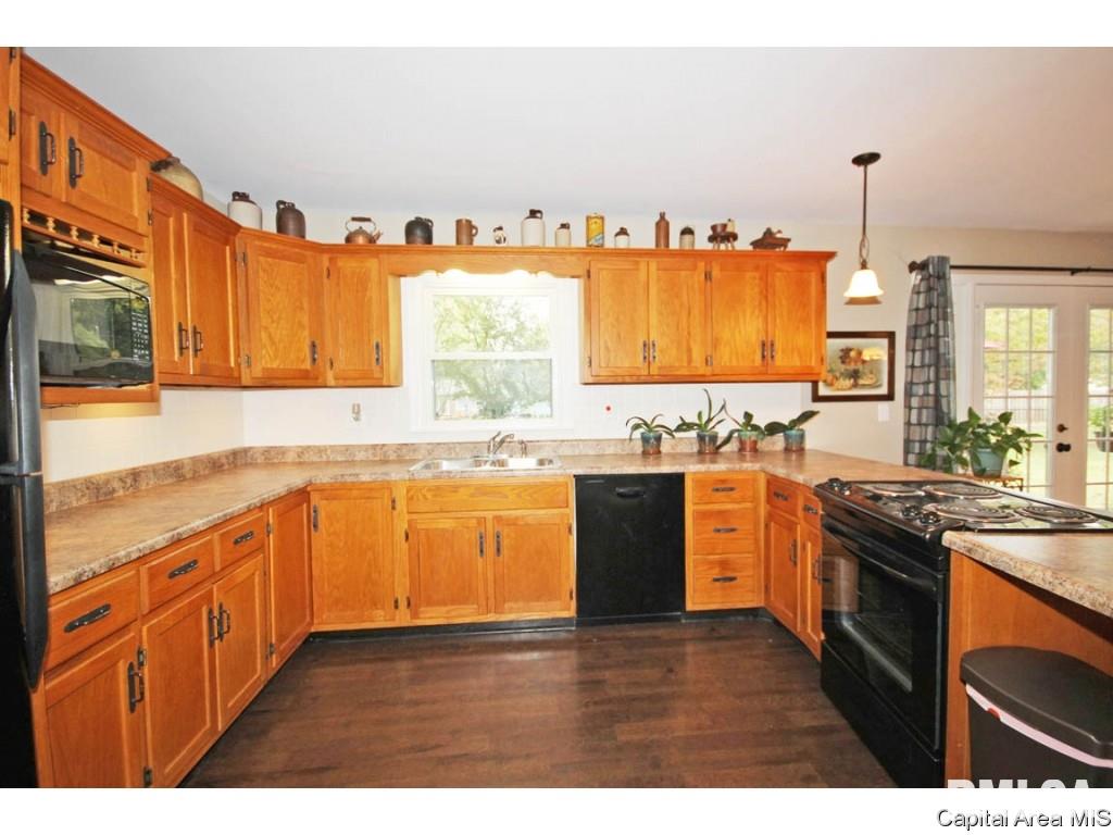 120 Greencastle Circle Springfield, IL 62712 - Photo 10 of 34 Gallery Image 10